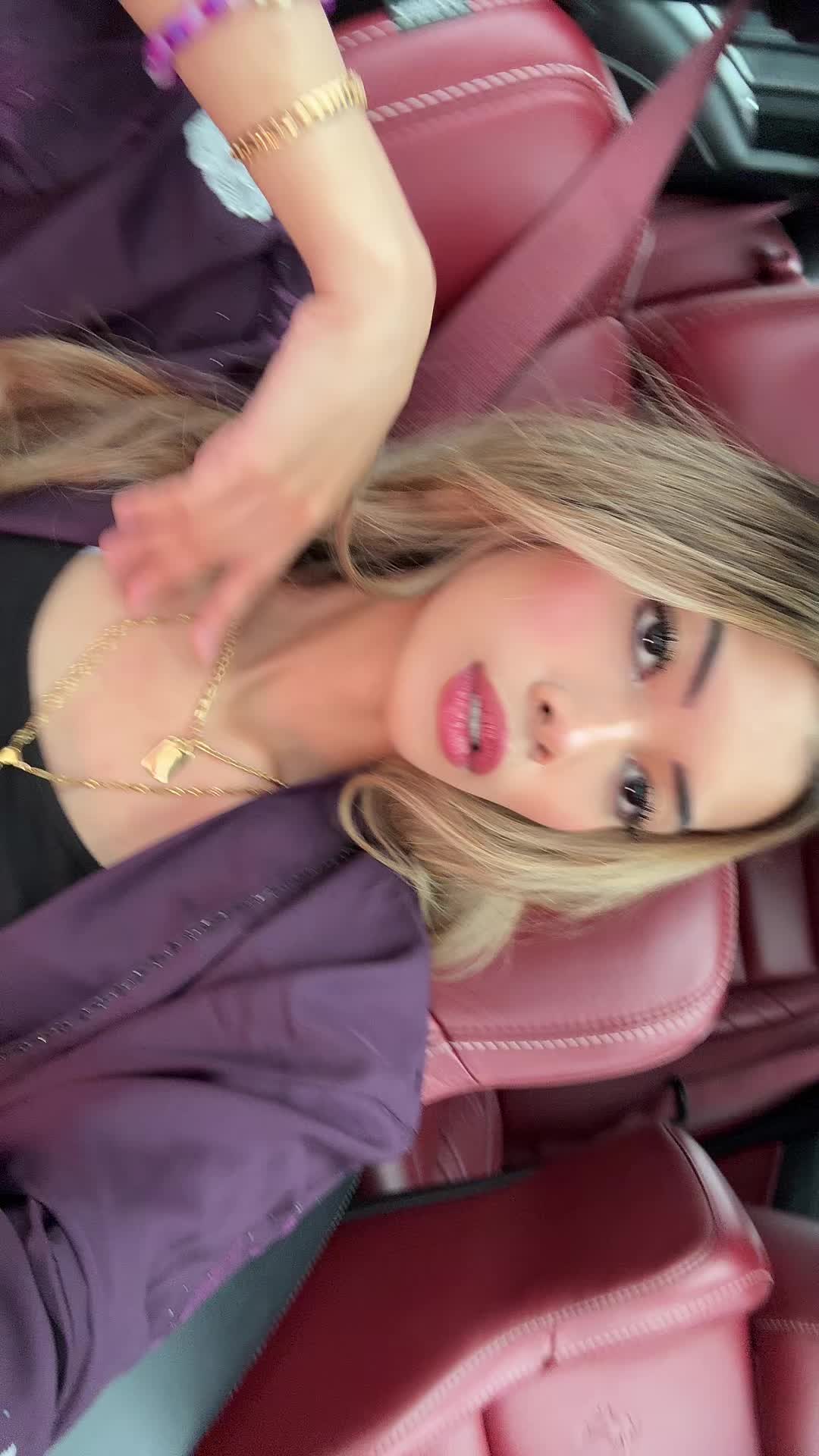 @Ichaaa