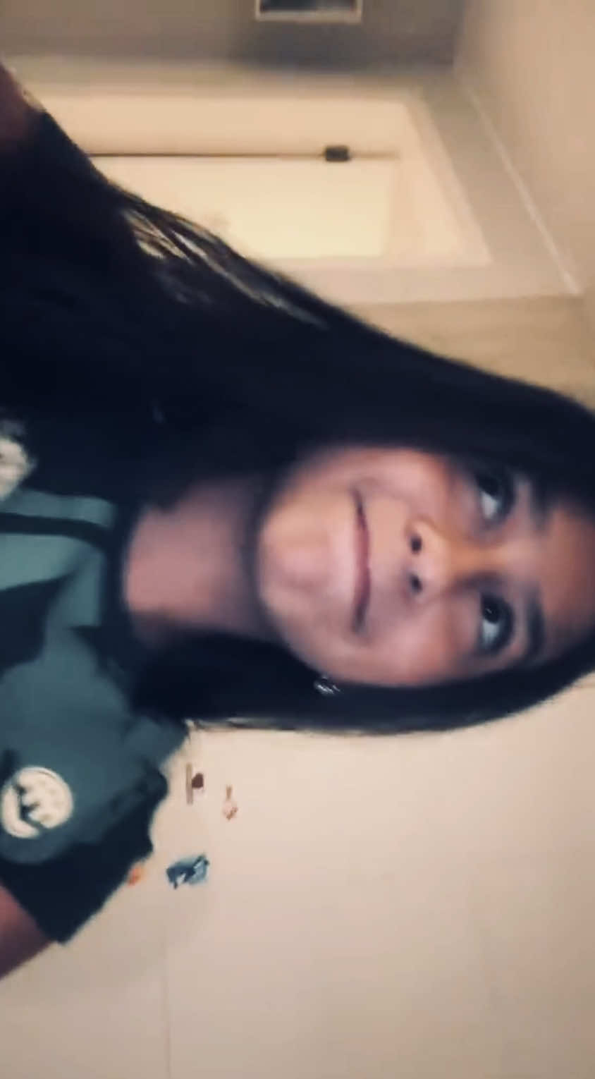 @Carlotaaa💕