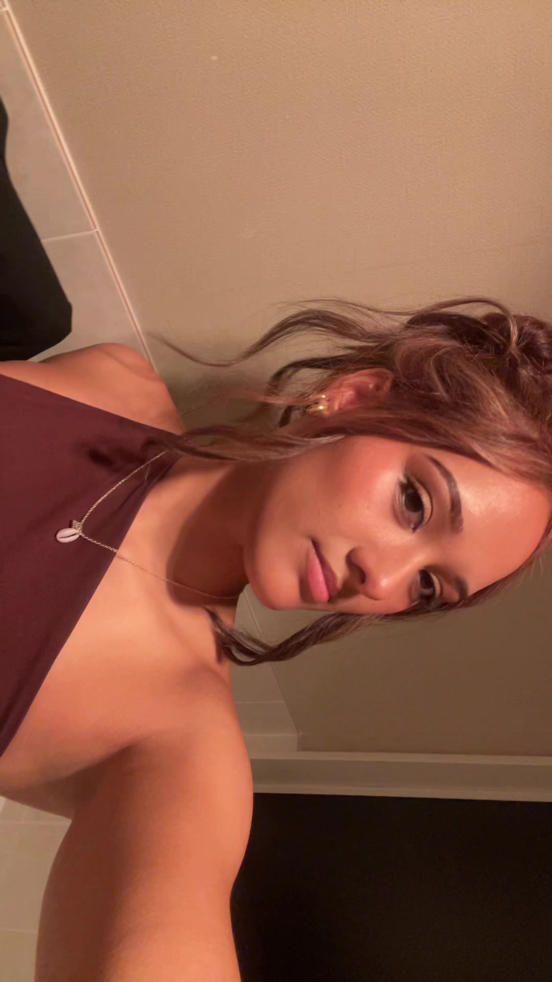 @️
