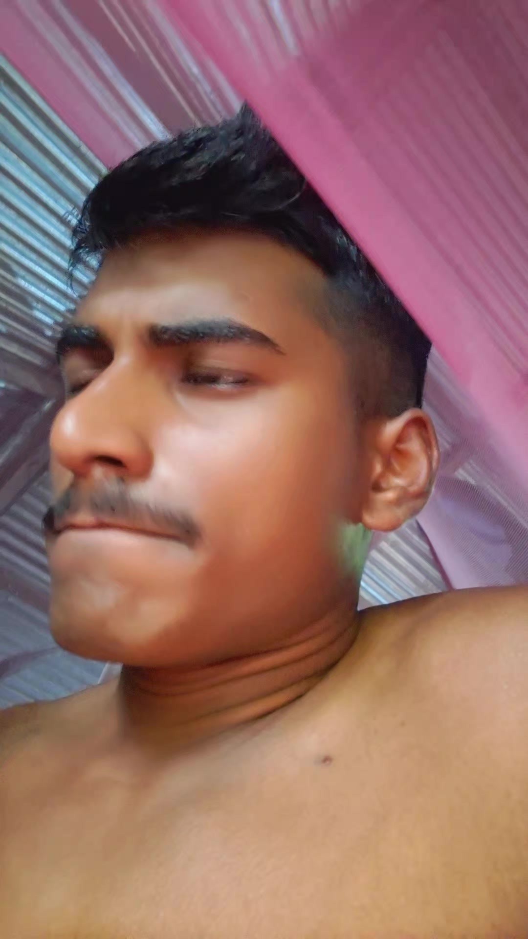 @Rahul✨🥀