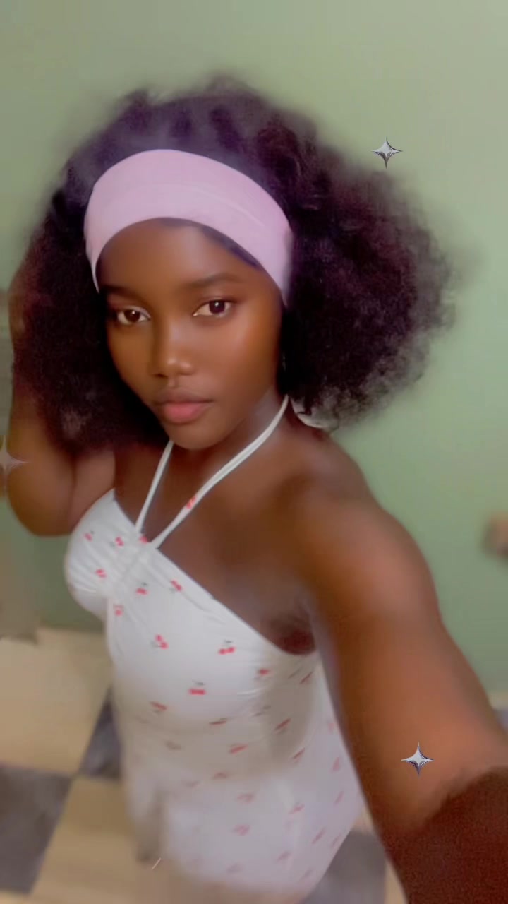 @Um~❤️sexyYhaar💕
