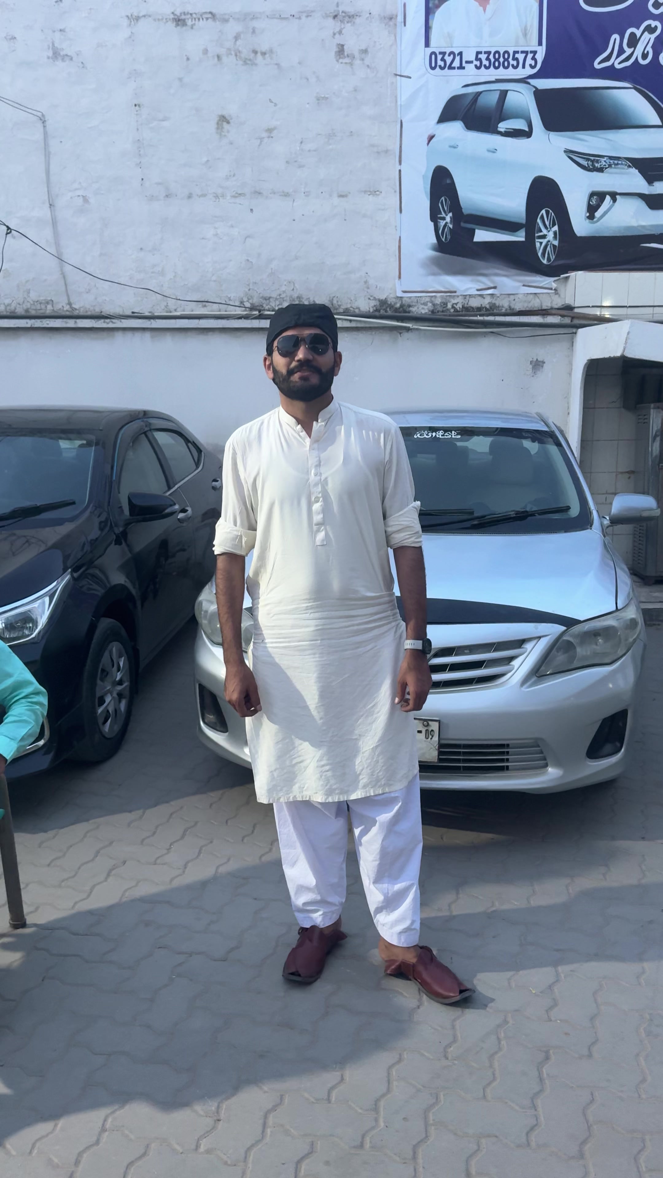 @ملک موٹرز (کینٹ لاہور )