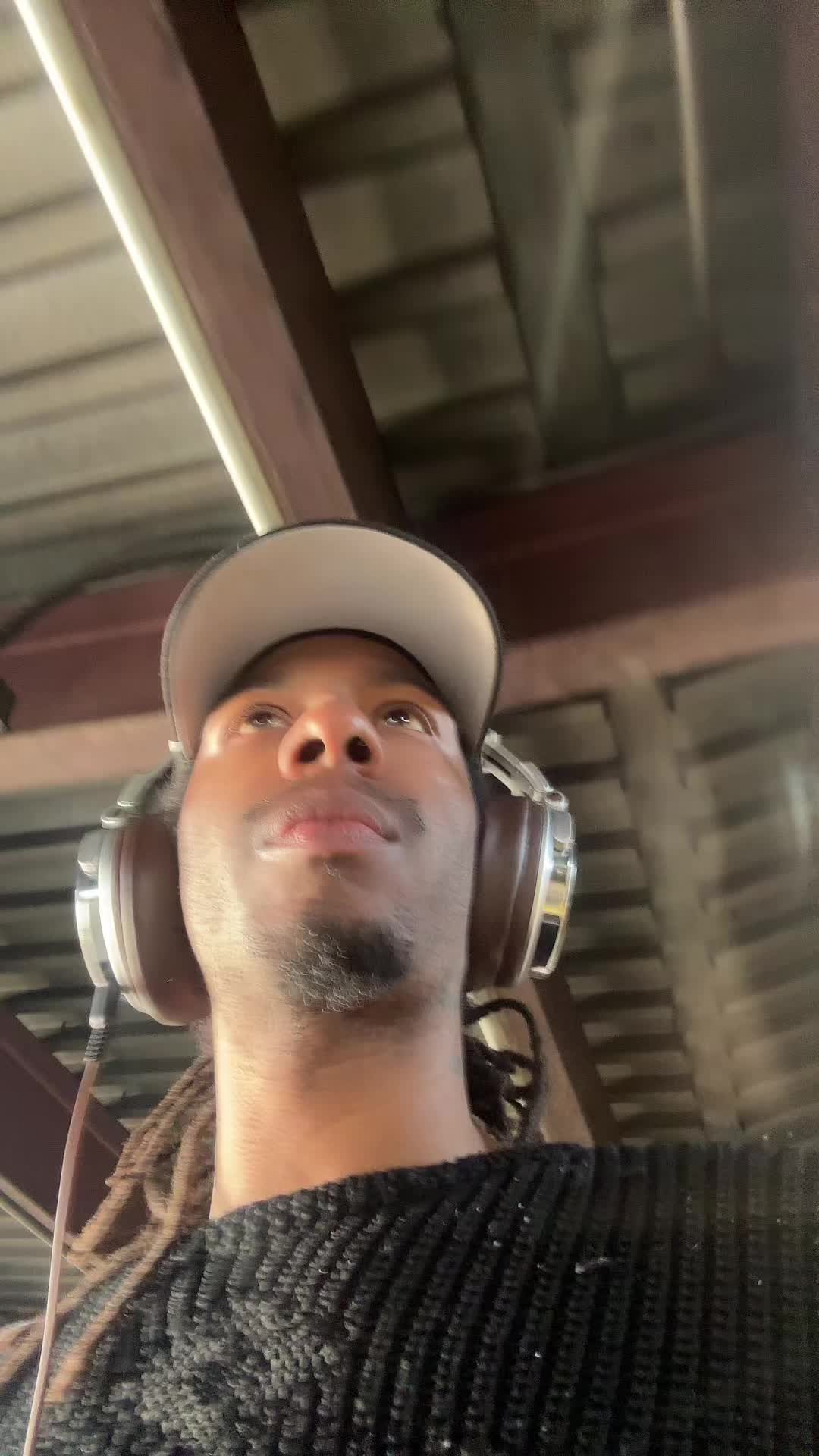 @HoodHeru