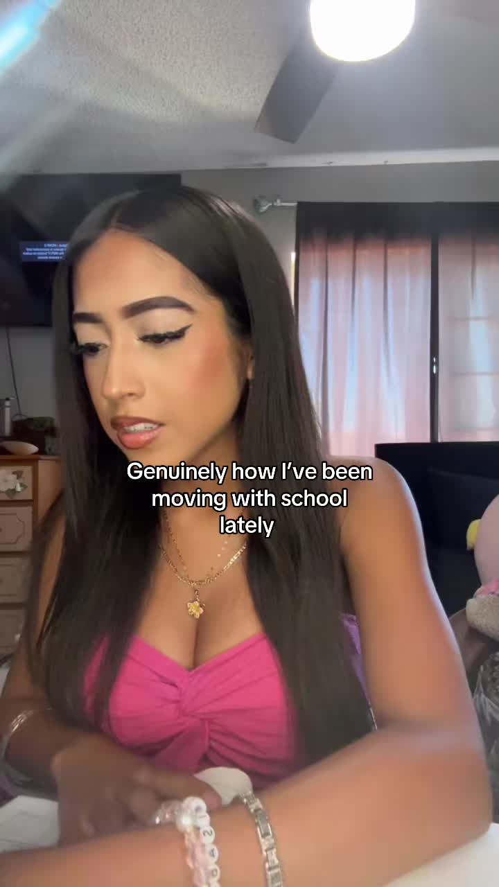 @𝔈𝔪𝔦𝔩𝔶🌺