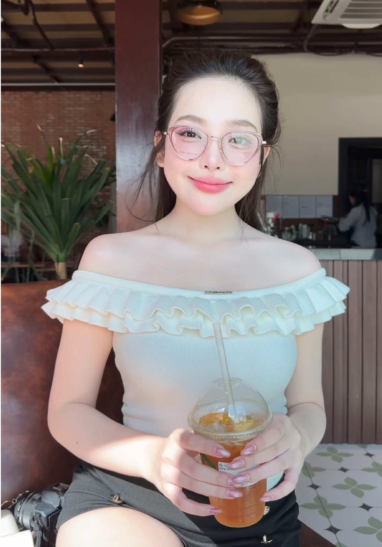 @SWAN GLASSES