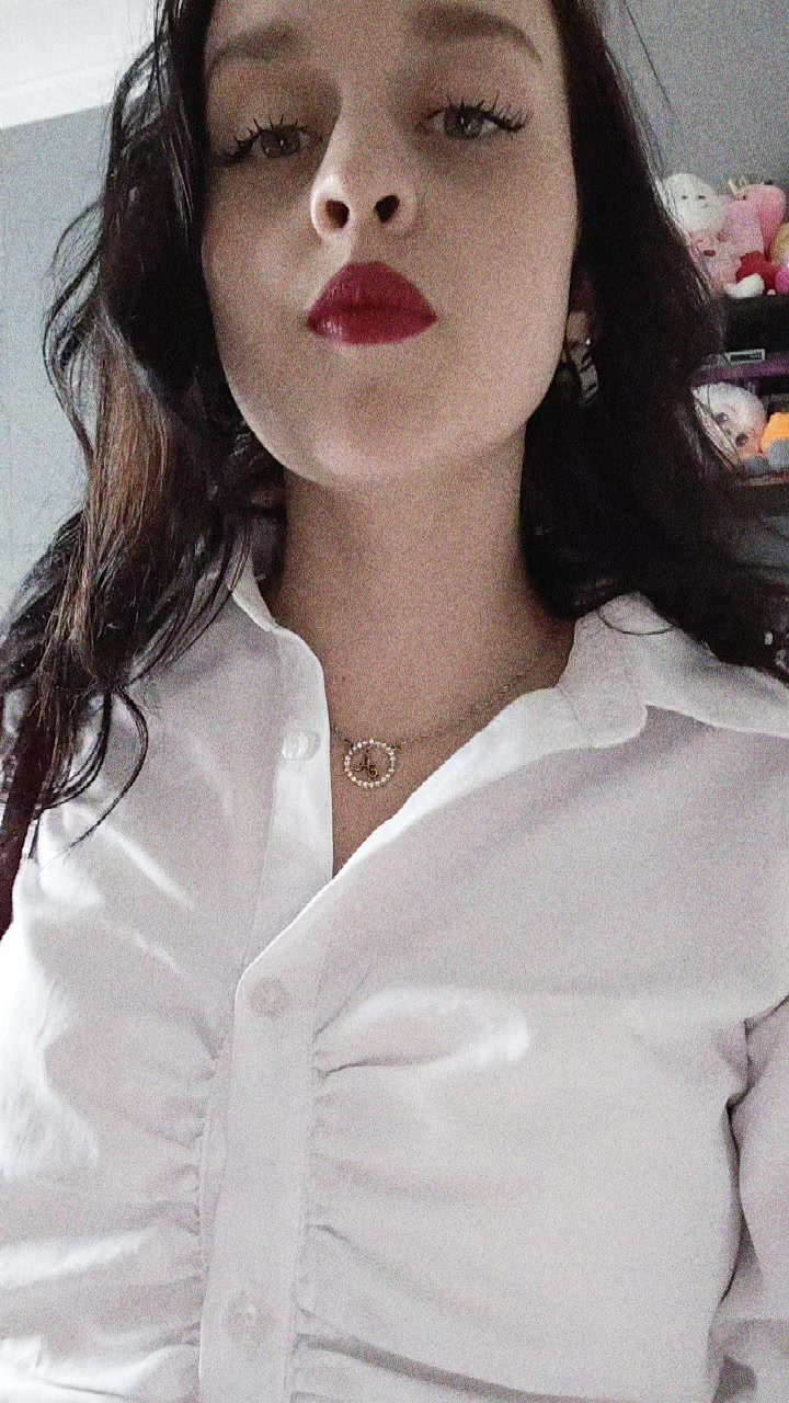 @anechka