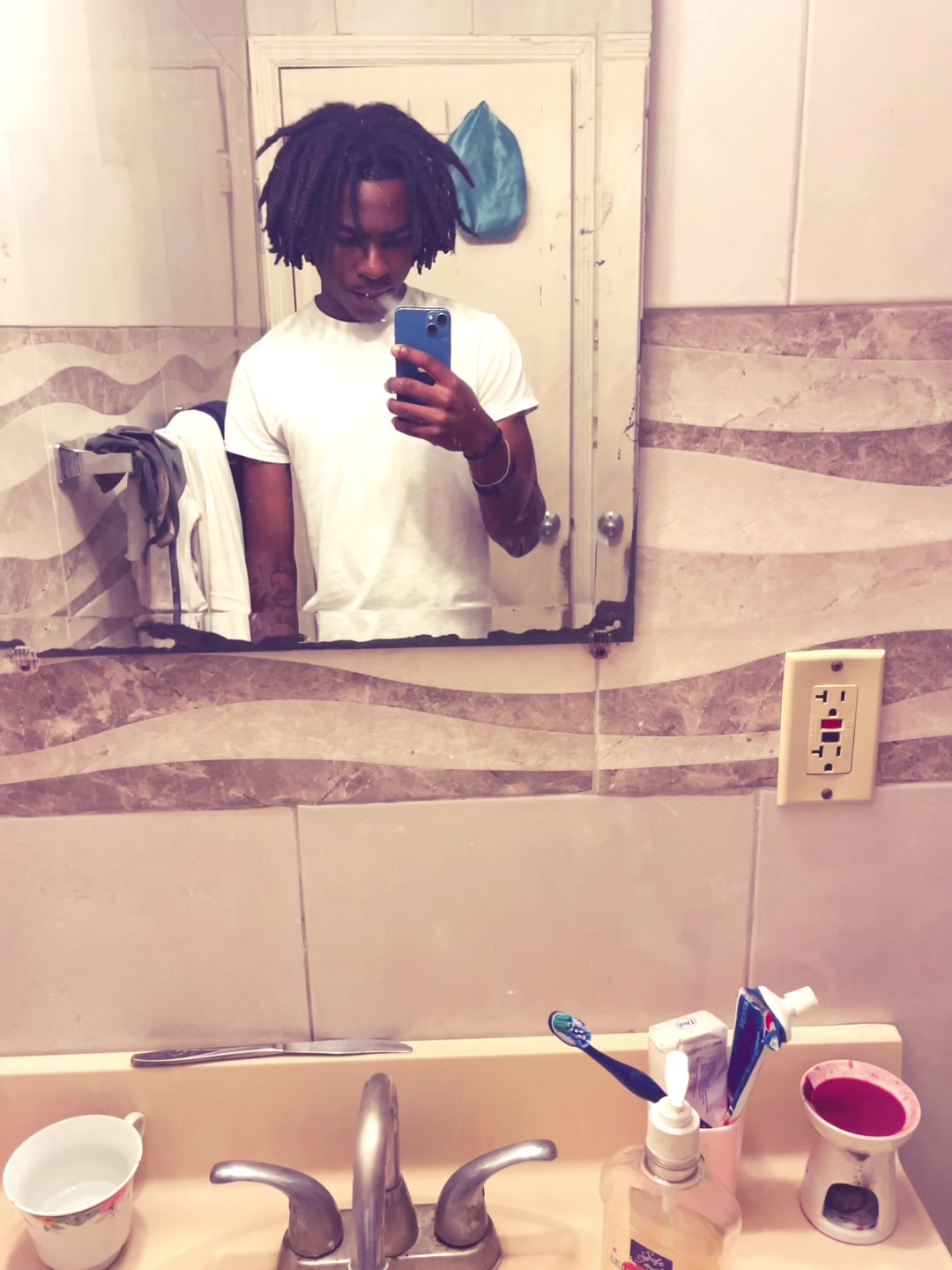 @🇧🇸