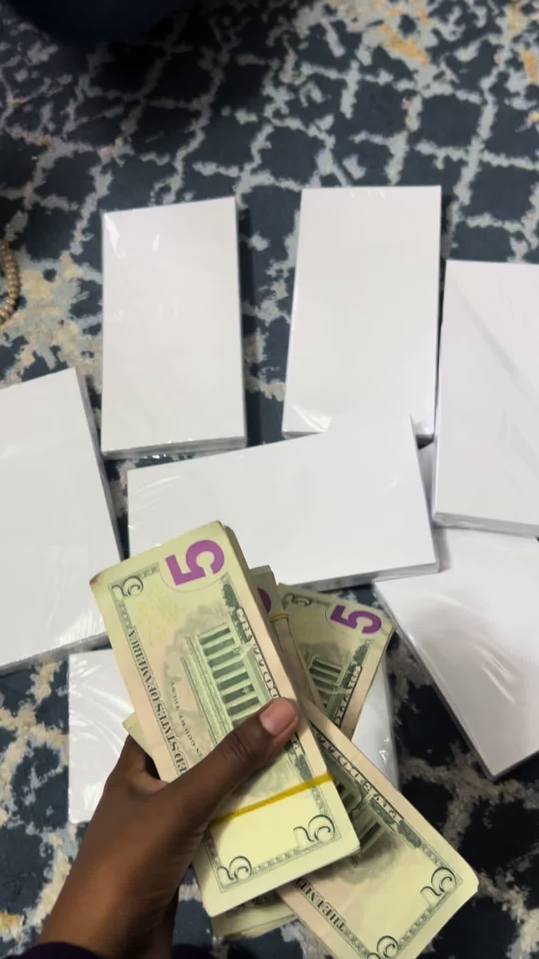 @Zuu gifts 🎁