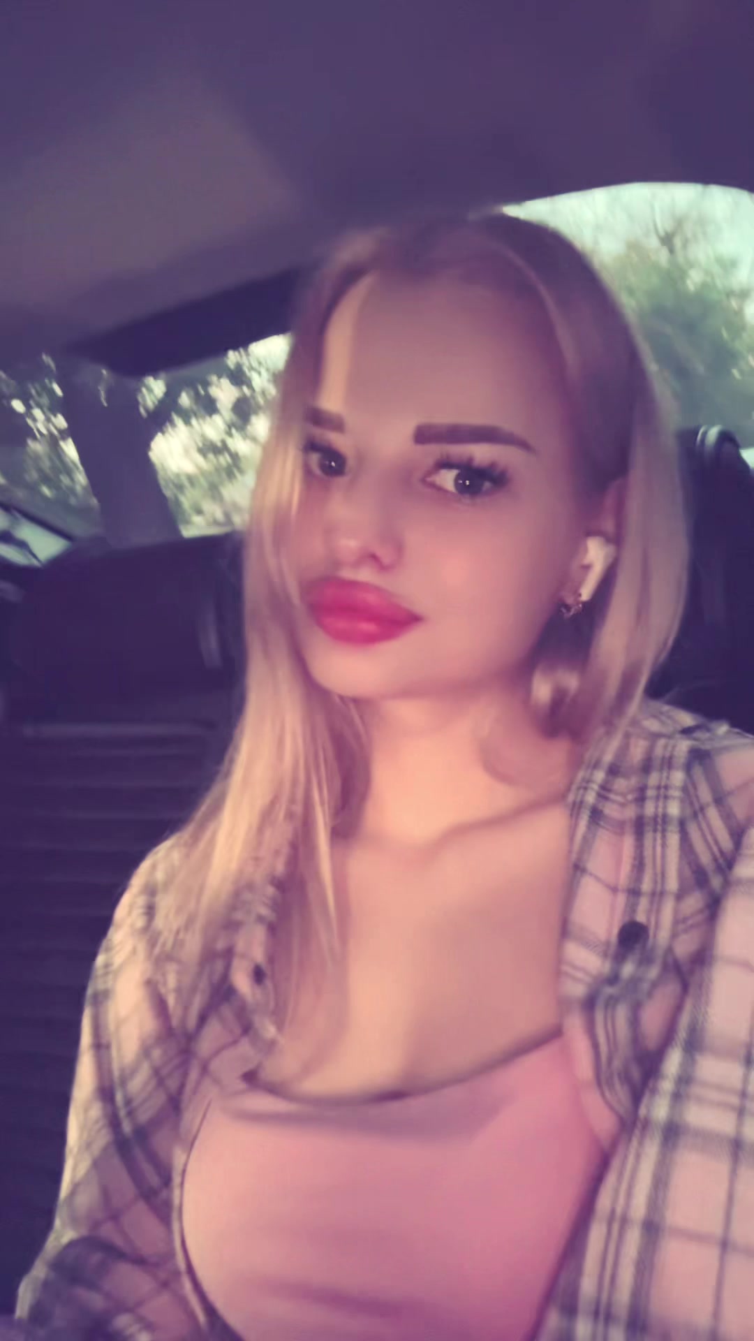 @karina_bloom_