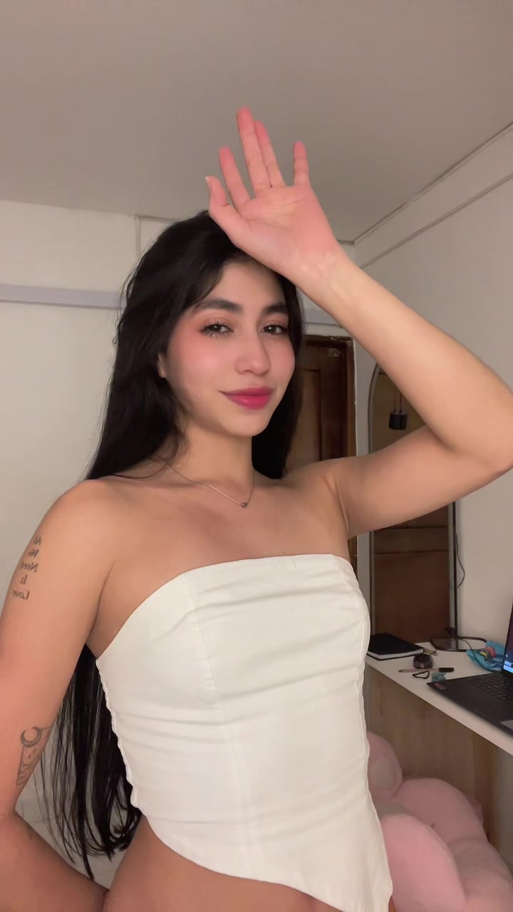 @Mel 🌙