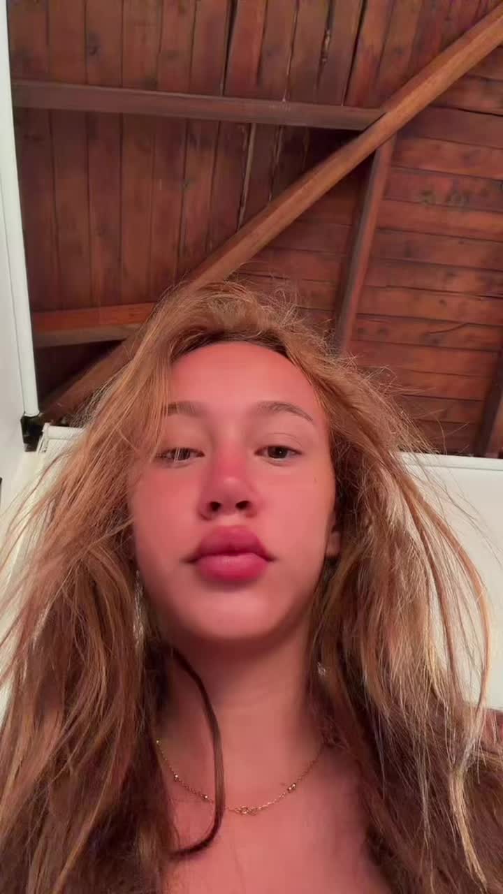 @tu_mona_favv