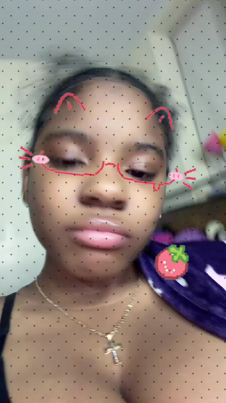 @im not real.