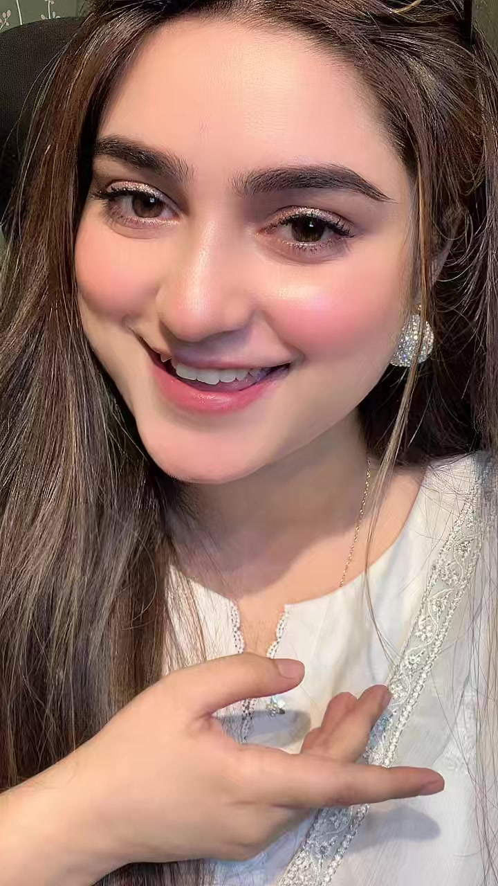 @Naughty_Zahra
