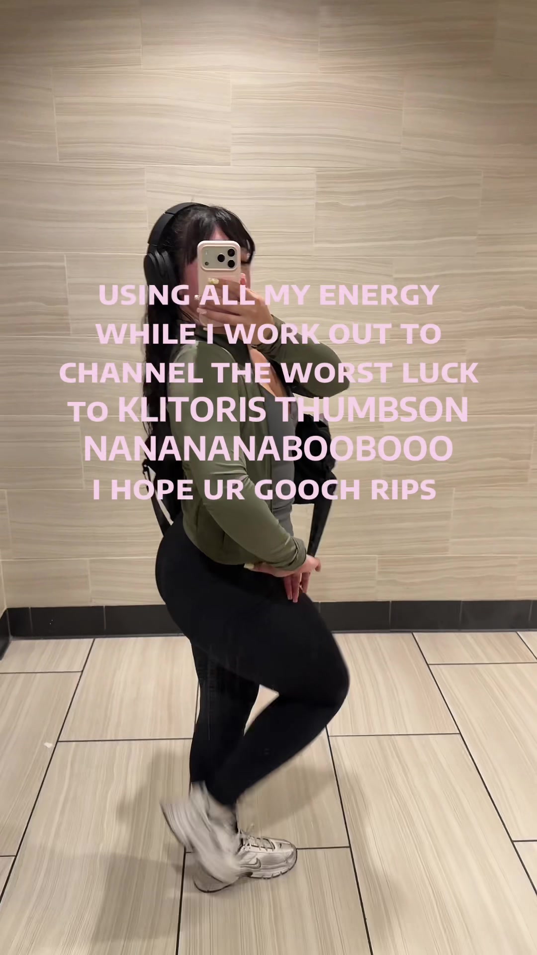 @iyari ⭑