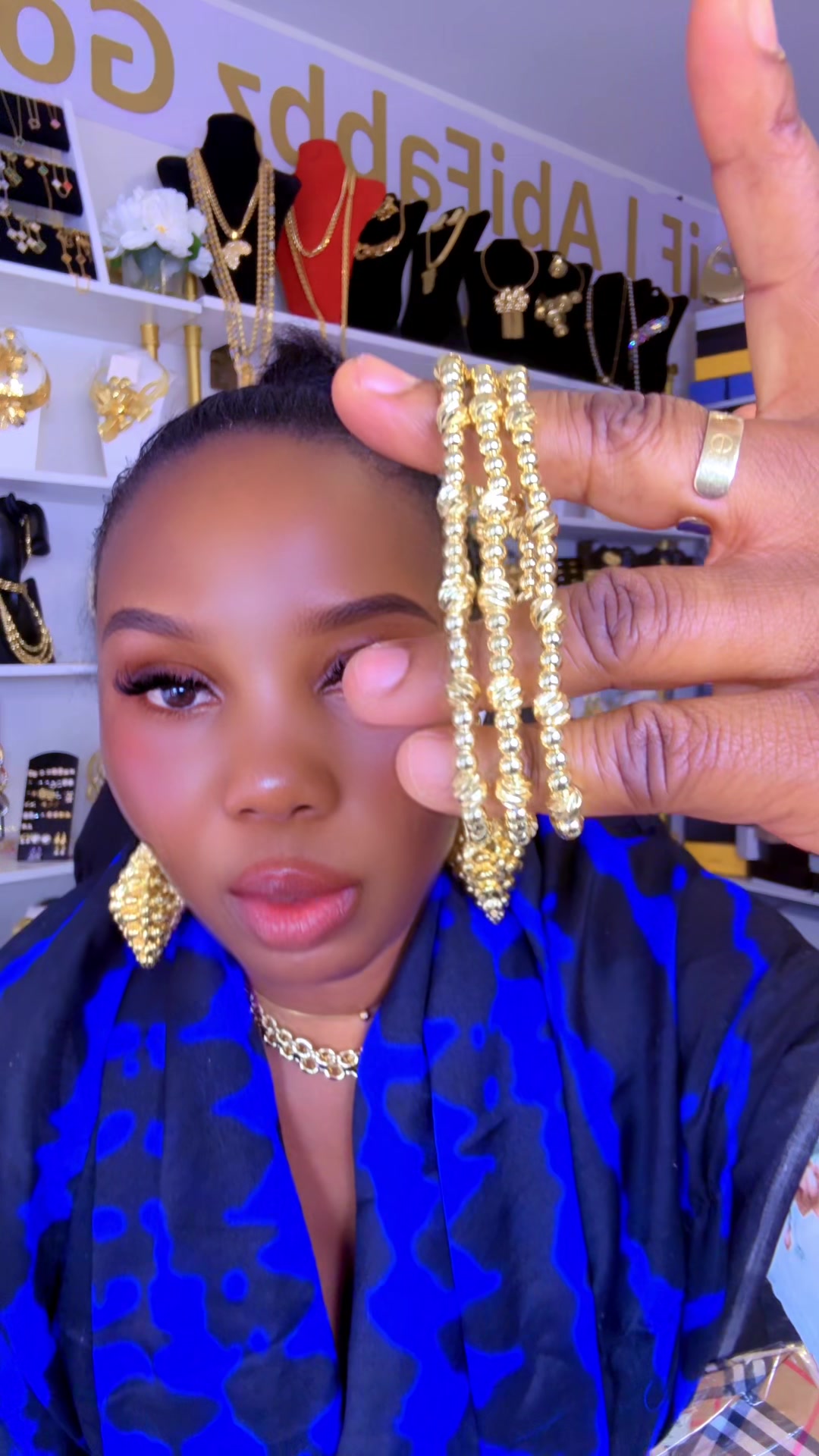 @AbiFabbz jewelry 🇨🇦🇺🇸🇬🇧