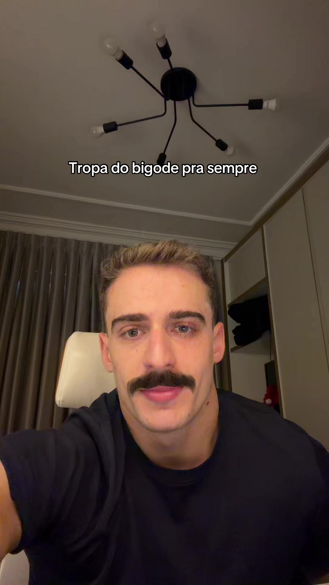@João