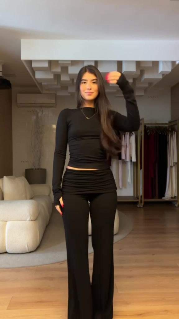 @Ana Vi