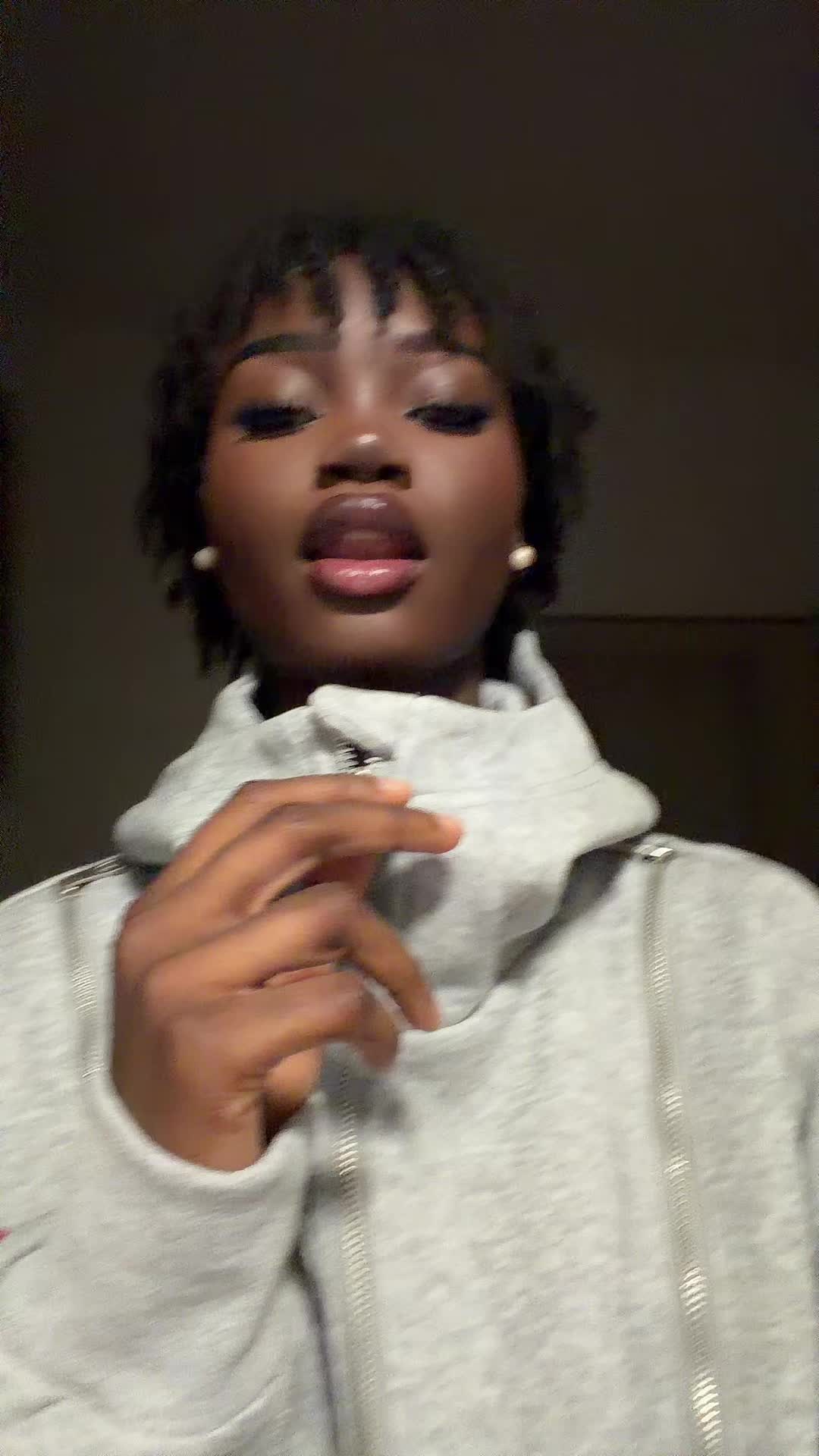 @🕷️