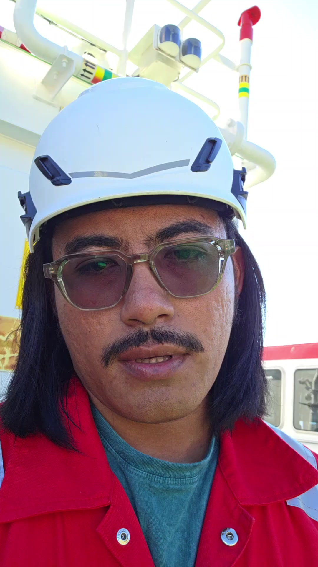 @Mantan Pilot Jadi Pelaut