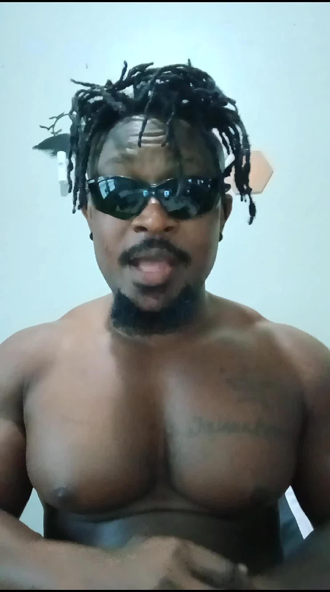 @LONDONGH_1🇺🇲🇬🇭🇬🇧