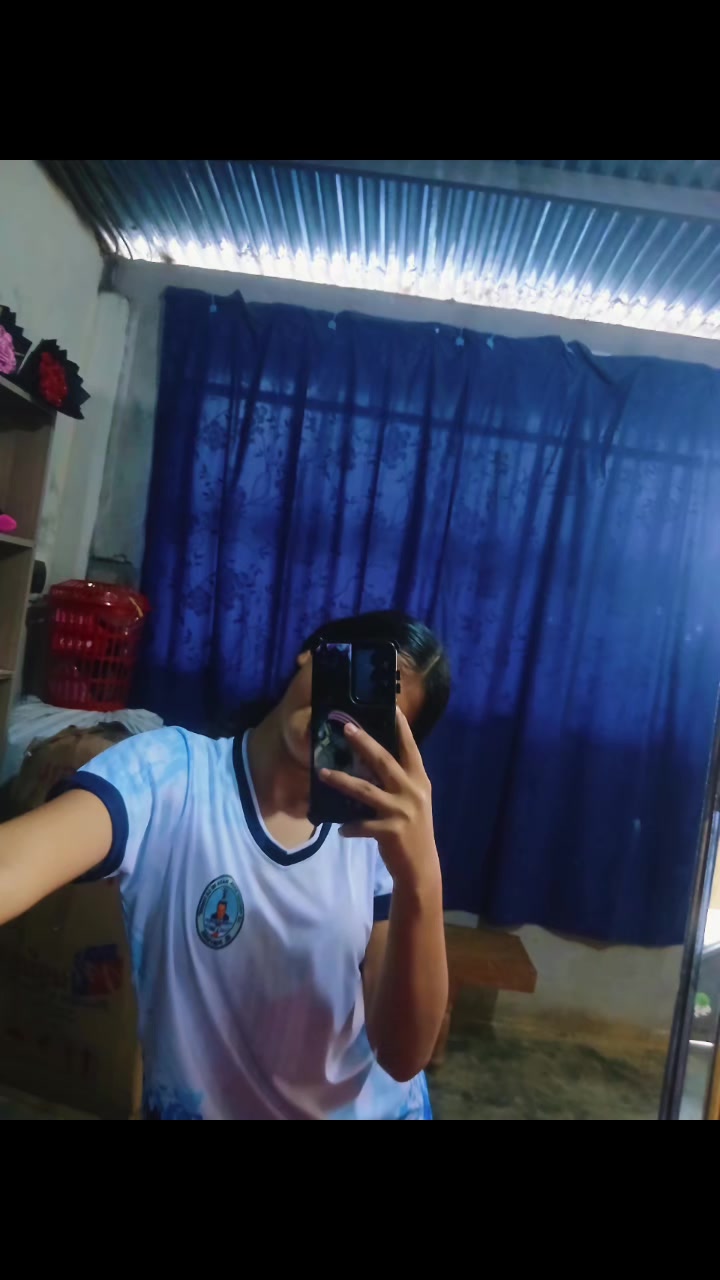 @🦦