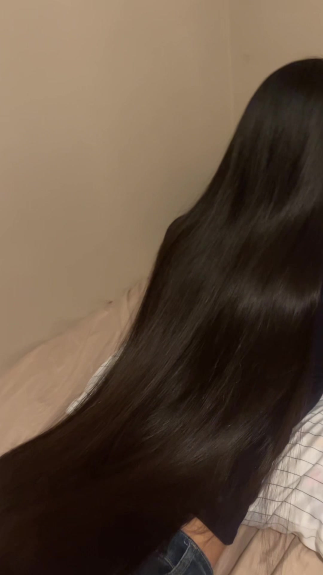 @><