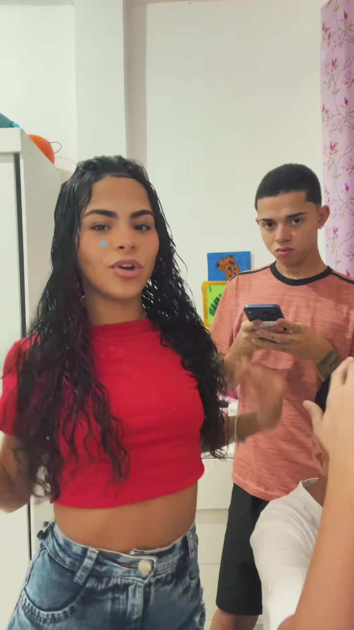 @Ana Júlia