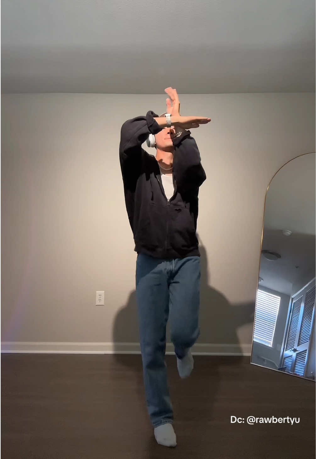 @rawbertyu | Dr. Robert Yu,DPT