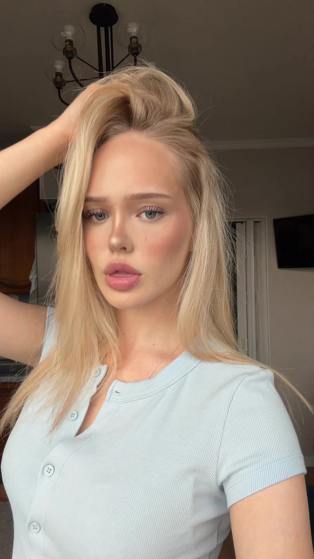 @👩🏼