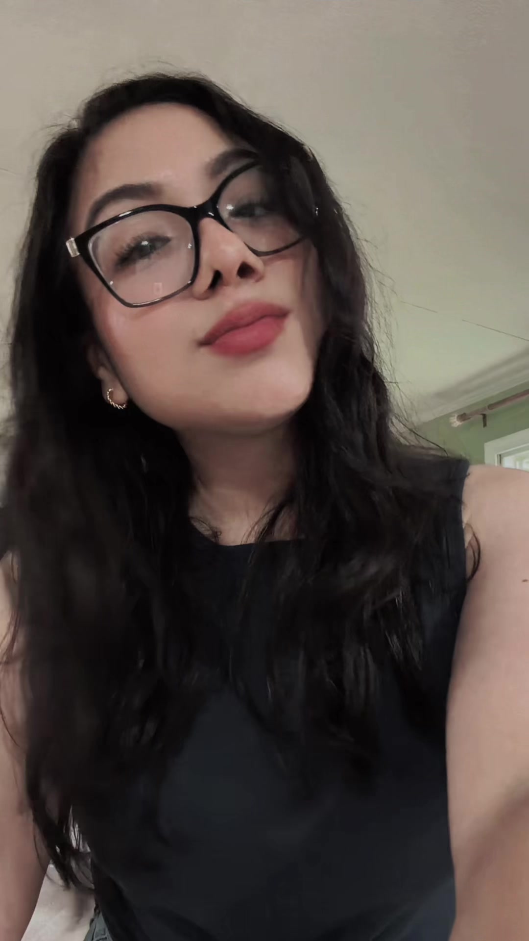 @Giselle Posada Official