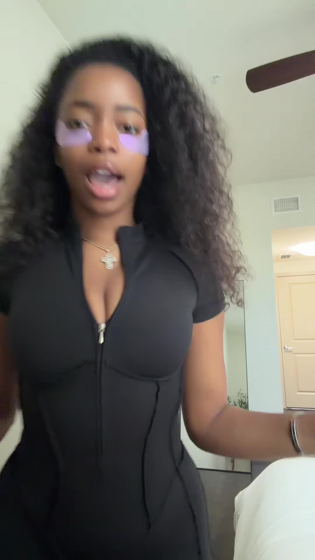 @Nazira🤍