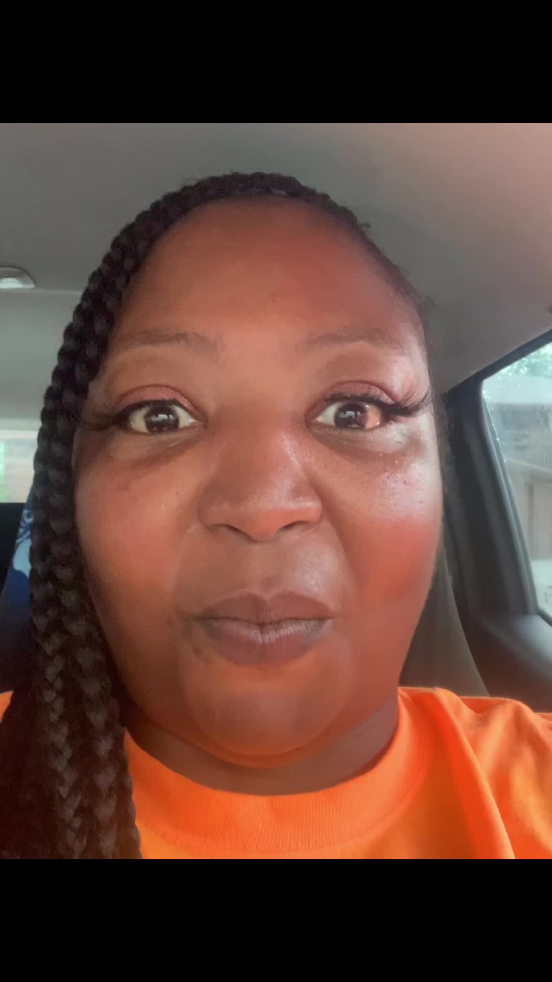 @JUICYYYTOYA