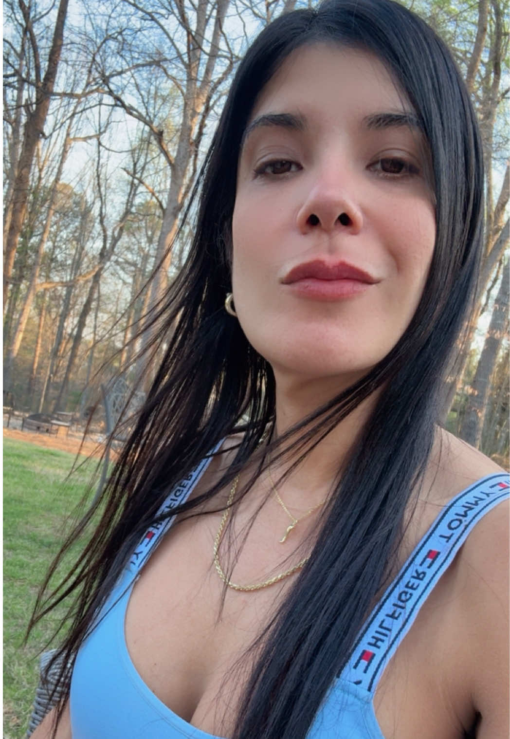 @AdrianaZs