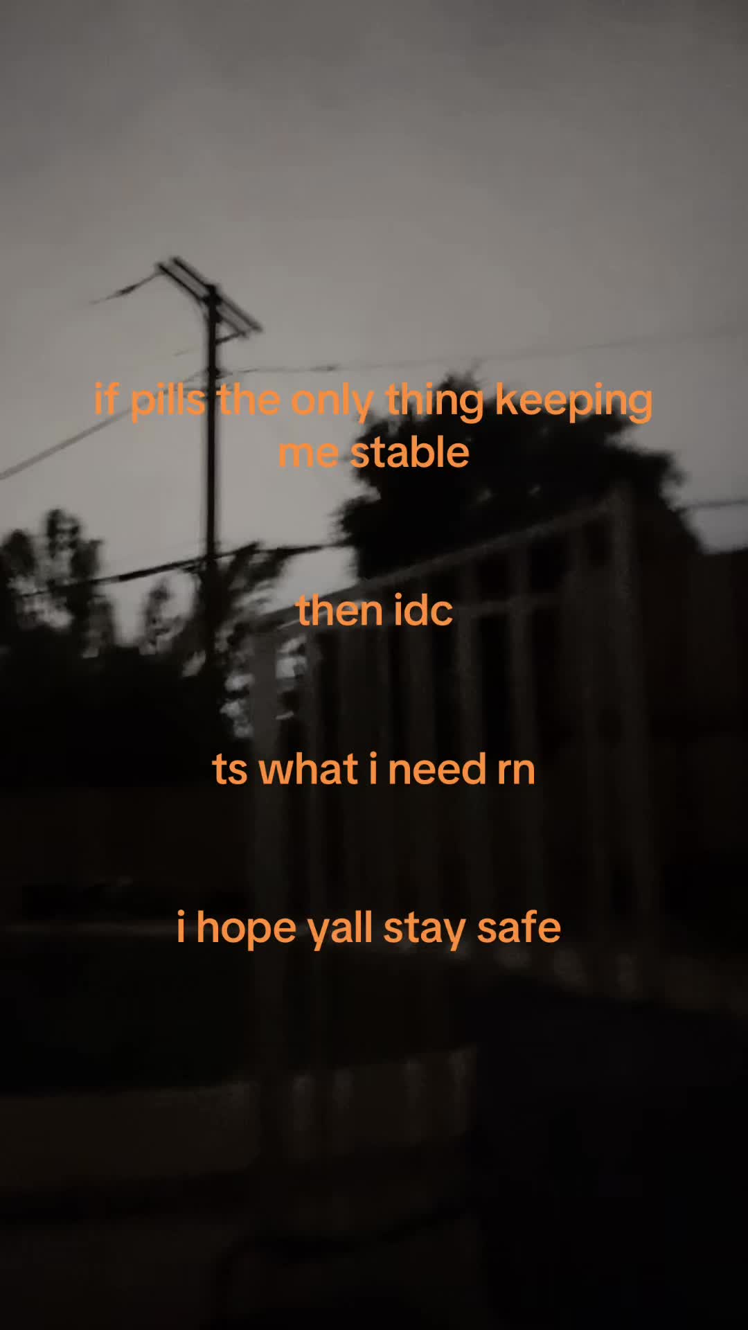 @937