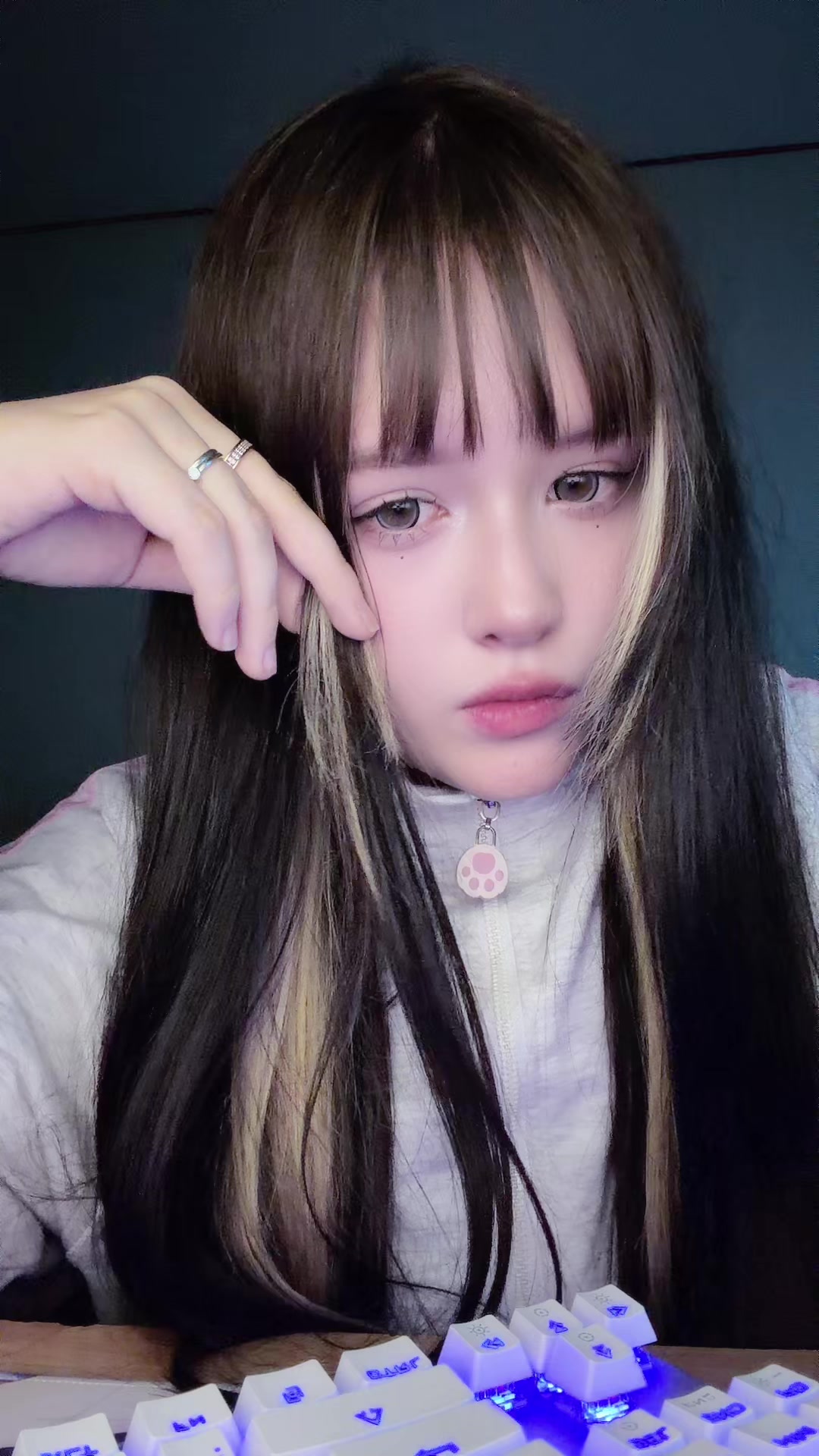 @Lunf1