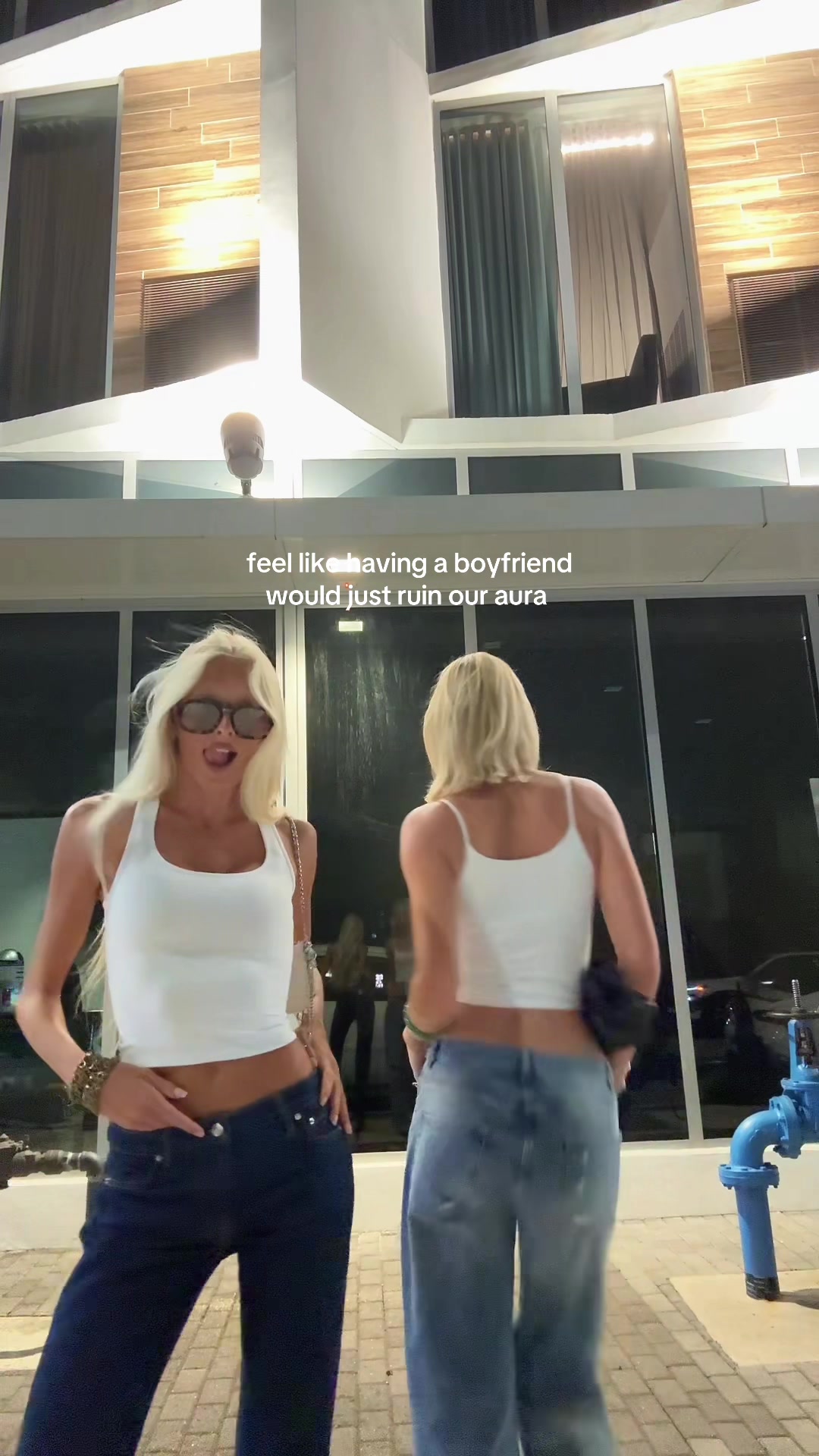 @Elizabethjjoness