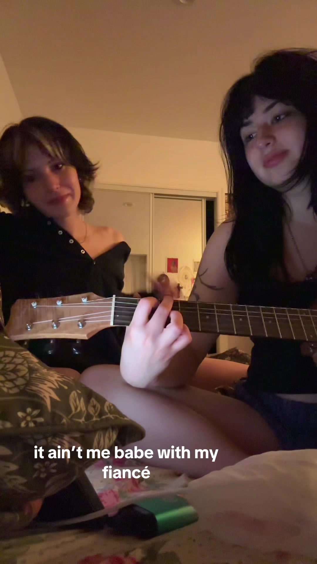 @lily🦇