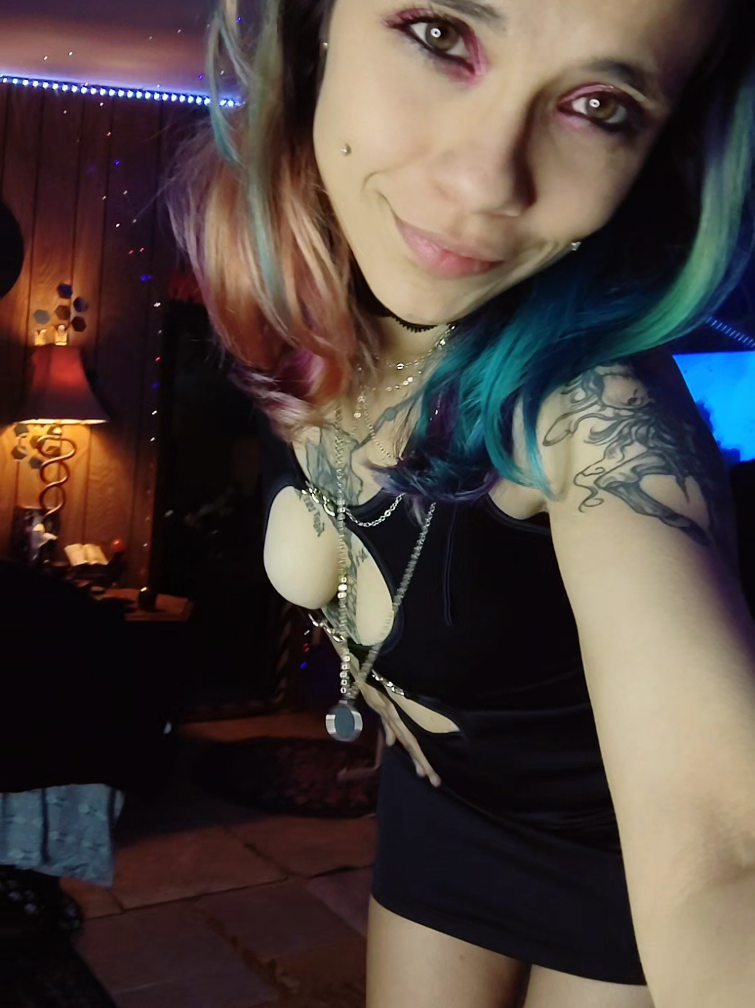 @🦇SavageSiren👻