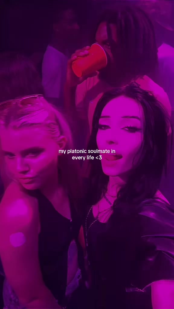 @kaylie marie 🕷️