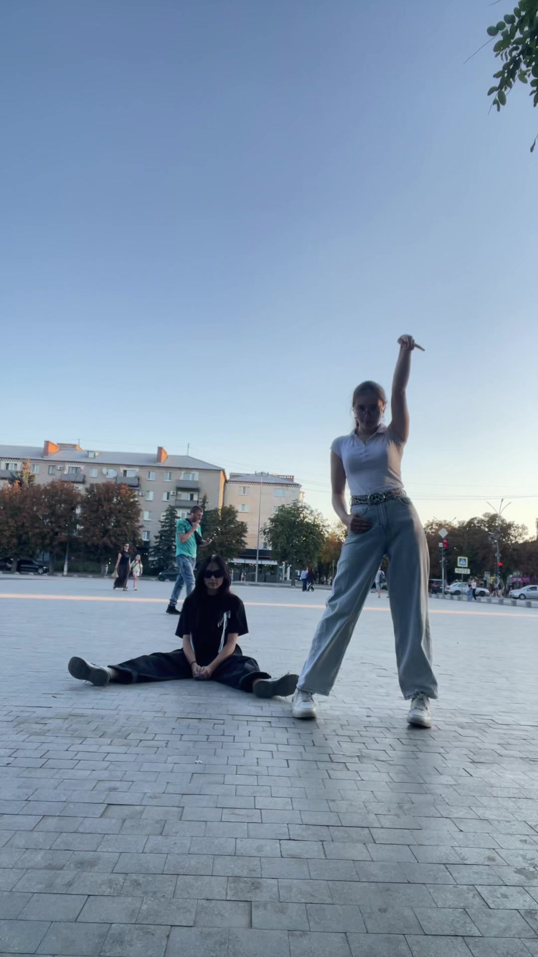 @𝐿𝒾𝓉𝓉𝓁𝑒 𝒶𝓃𝑔𝑒𝓁