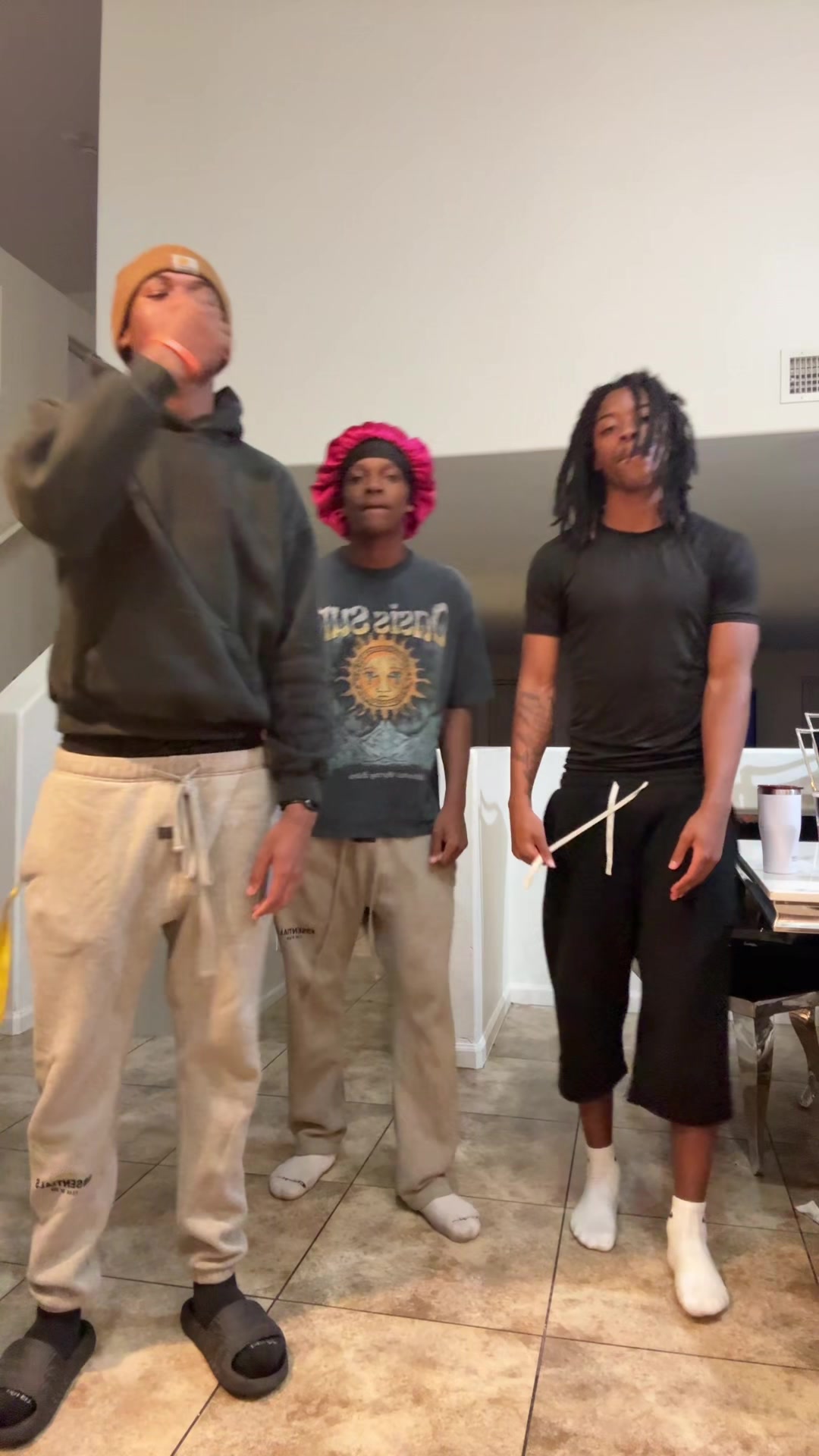 @ᶻ⁴