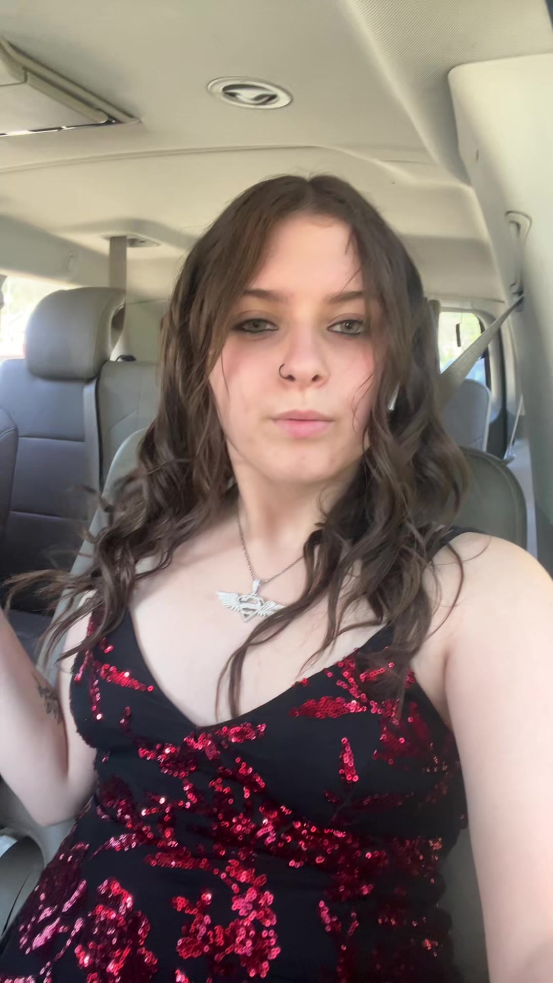 @🦦