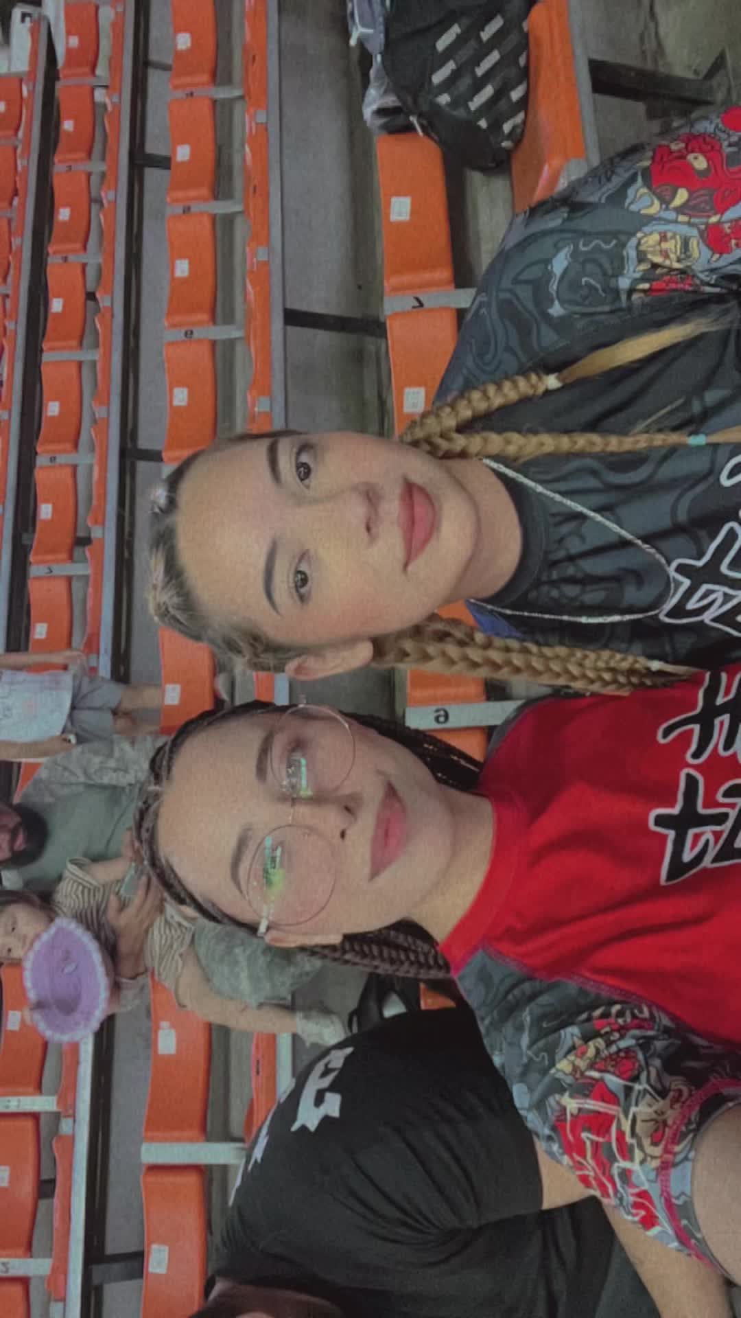 @Lili