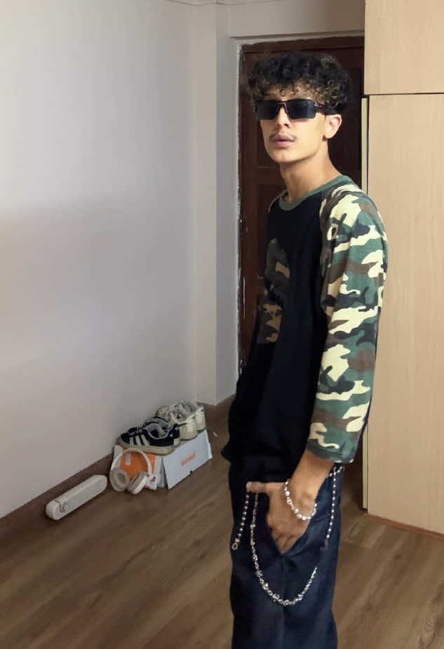 @KËsÜ🕸️🎧