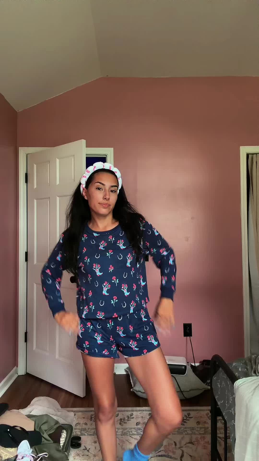 @Elina Sae Howard