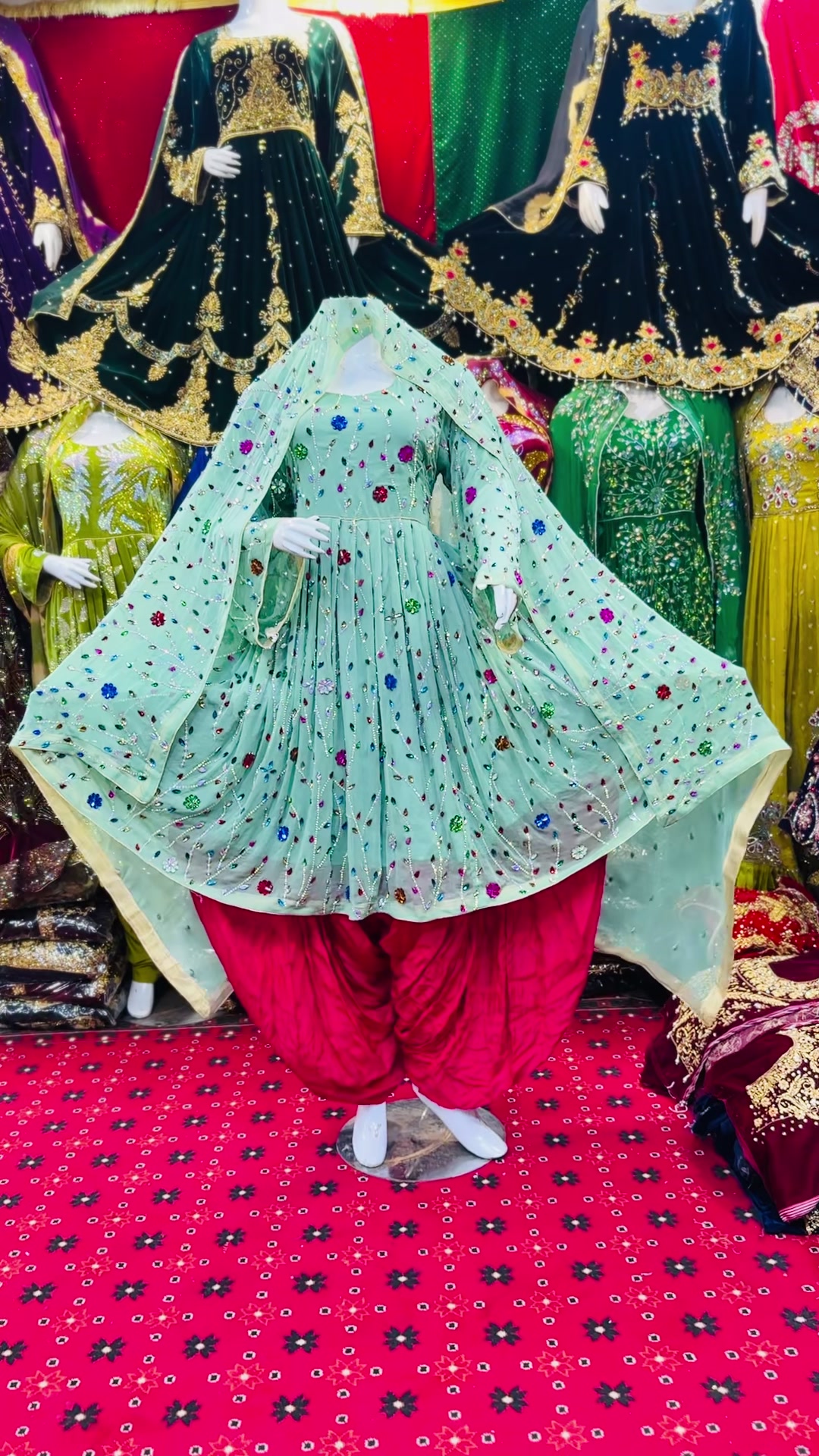 @نیو لباس گارمنٹس