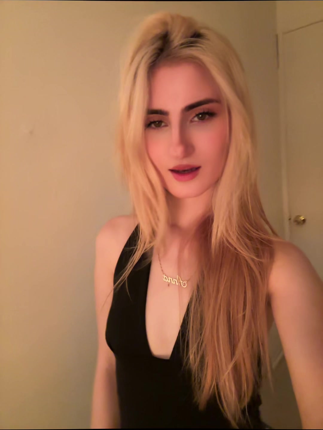 @𝓐𝓷𝓷𝓪