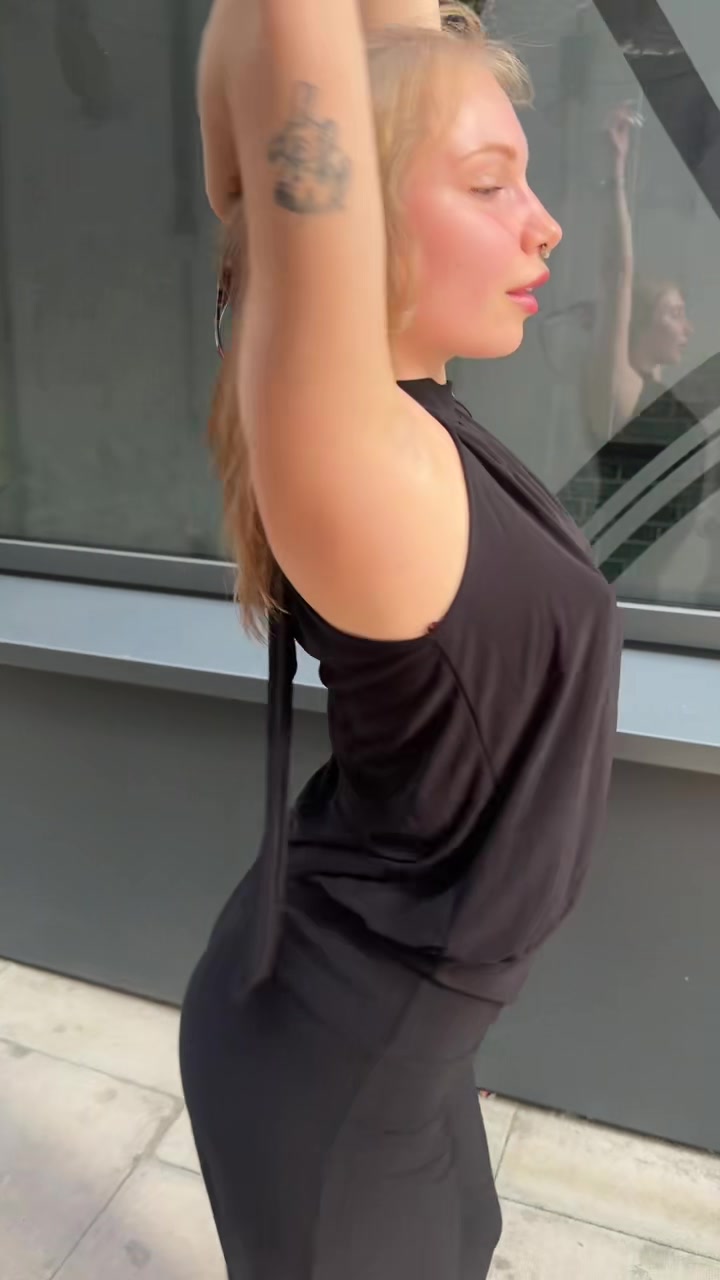 @Коріандра