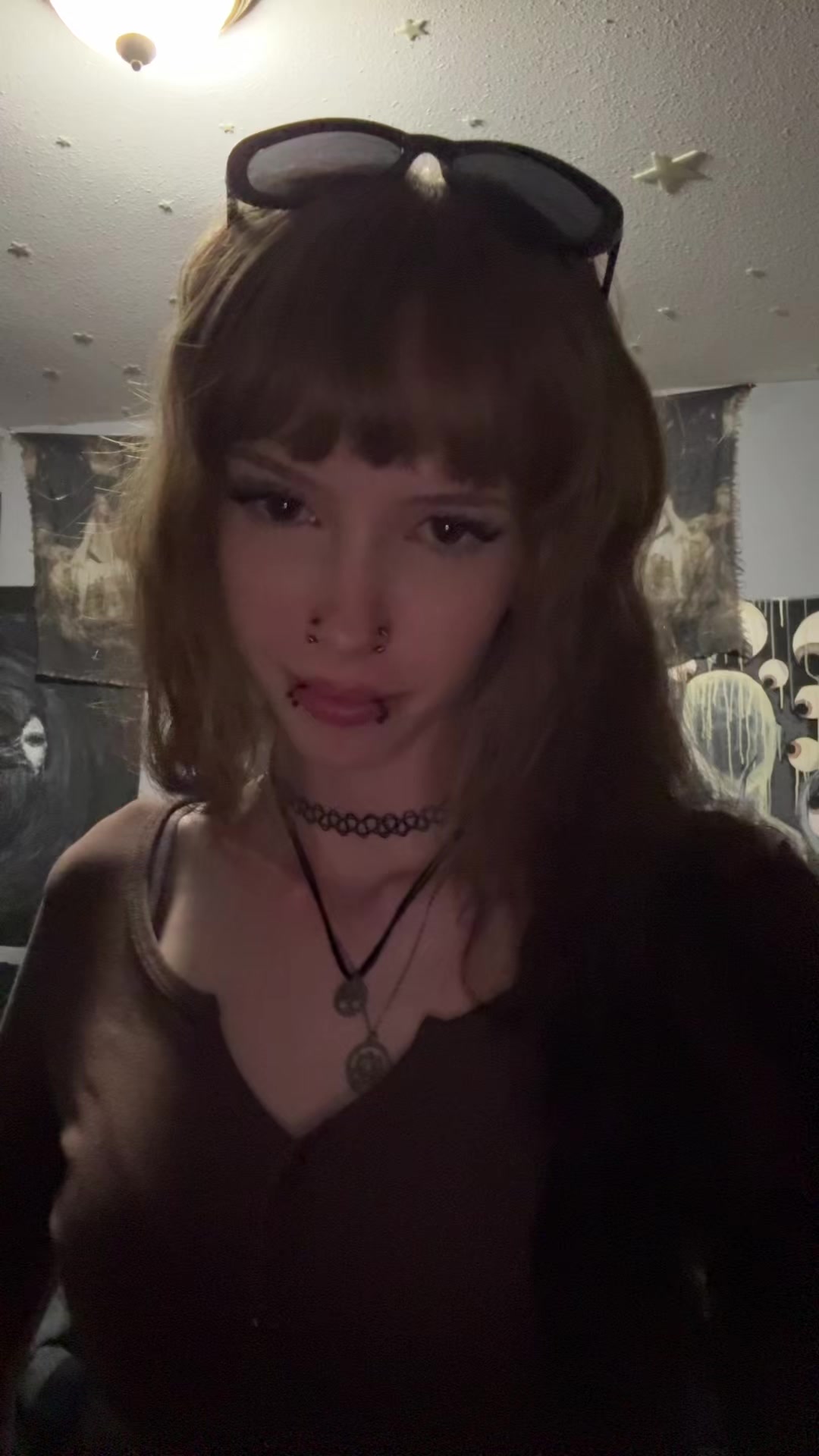 @v