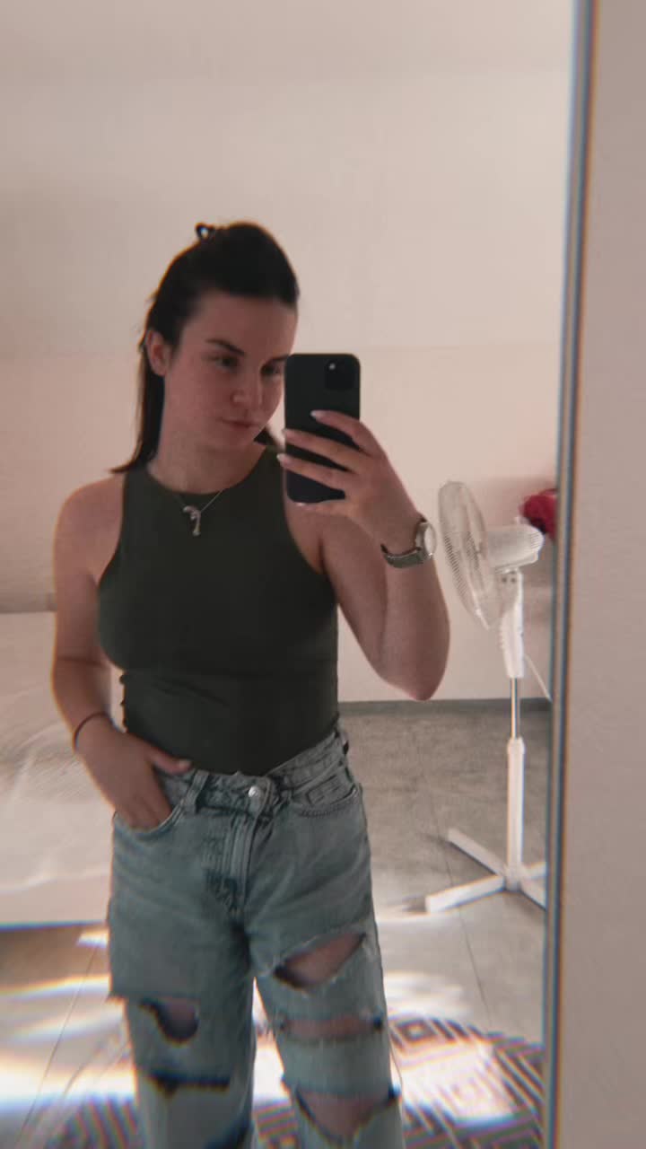 @aandjellic